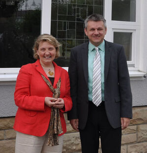 (v.l.) Katja Mast MdB, Jörg-Michael Teply Bürgermeister