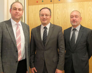 BM Dannenmann, Andreas Stoch und Joachim Schicketanz, Vorsitzender der SPD-Gemeinderatsfraktion Neresheim