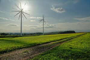 Saubere Energie mit Windkraft! (Bildquelle: www.photocase.com // schachspieler)